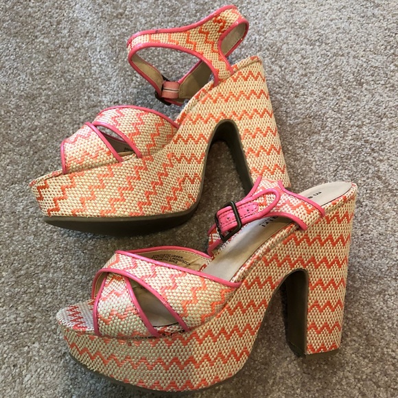 MADDEN GIRL SEXY SUMMER HEELS!! - Picture 5 of 7